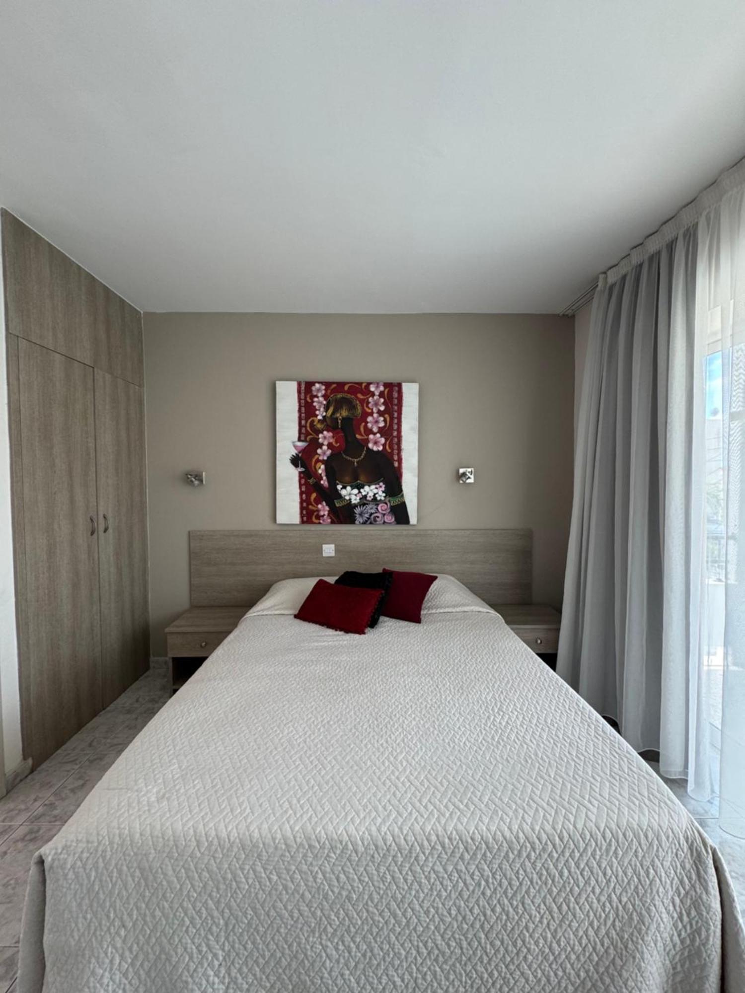 Marianna Hotel Apartments Limassol Exterior photo