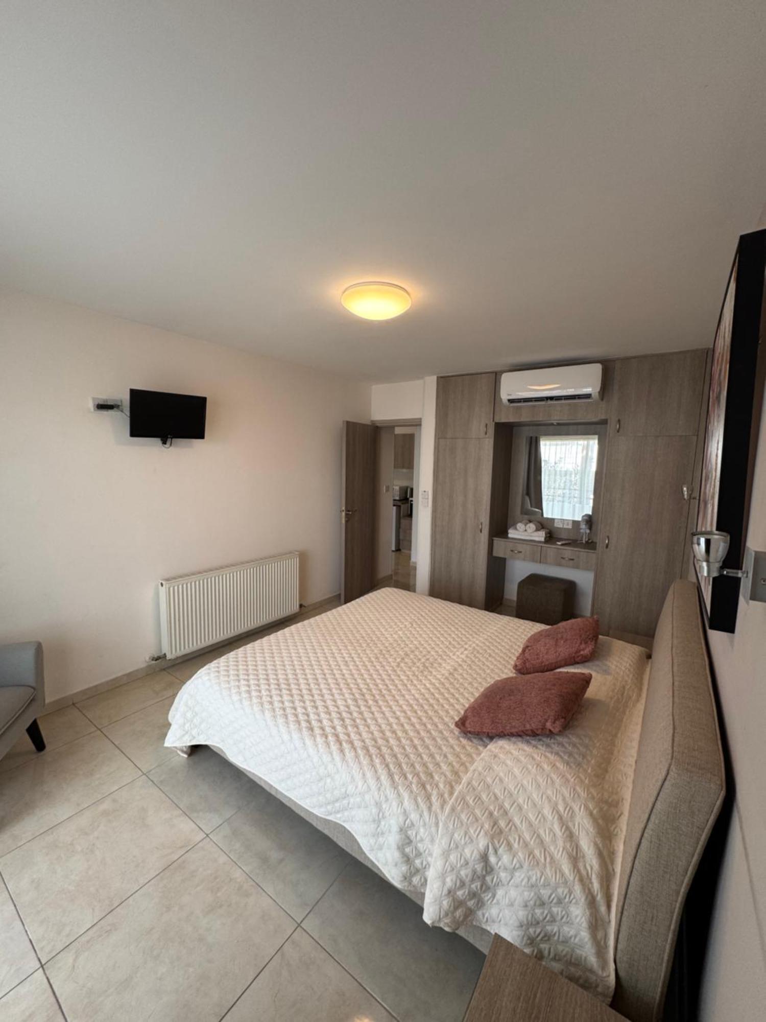 Marianna Hotel Apartments Limassol Exterior photo