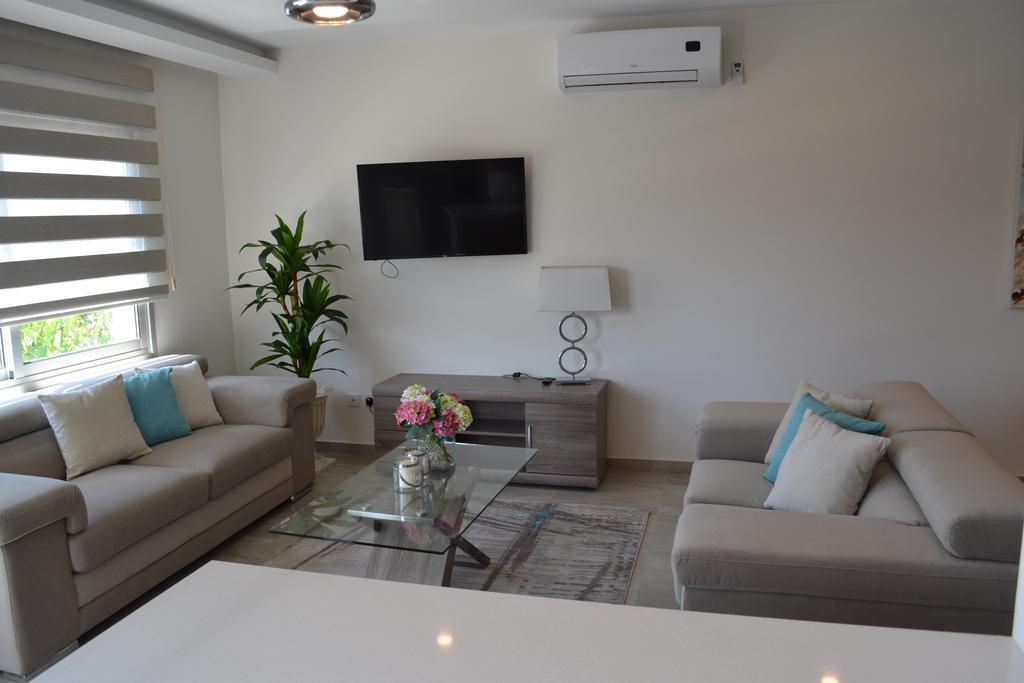 Marianna Hotel Apartments Limassol Exterior photo